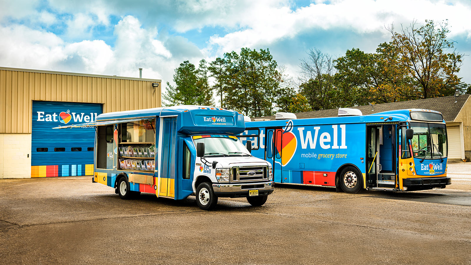 Virtua health's Eat Well Mobile Grocery Store bus and Mobile Farmer's Market food truck