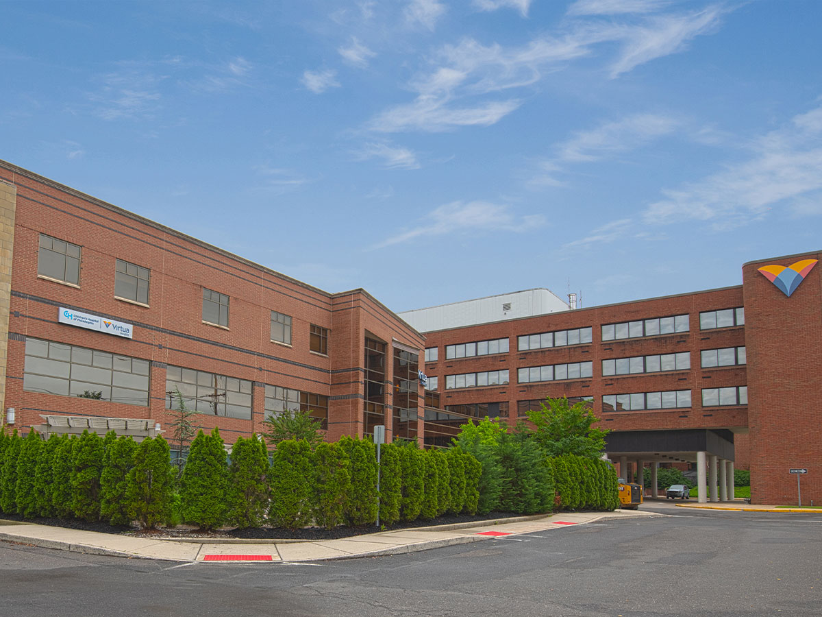 Exterior view of Virtua Mount Holly Hospital